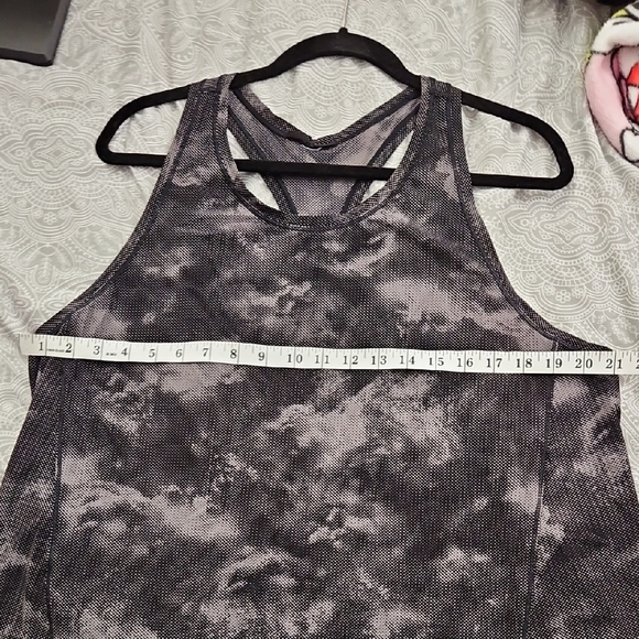 Athleta Monochrome Patterned Top - Picture 5 of 7